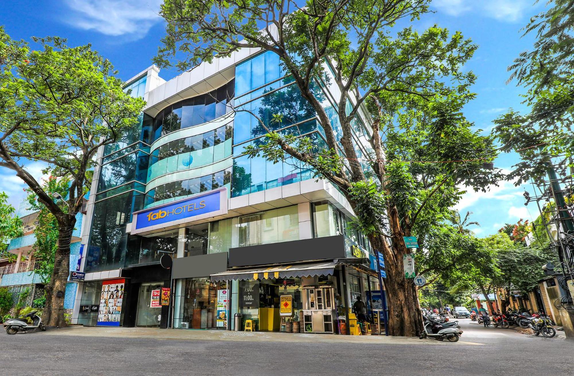 Fabhotel Crown Heights - Nr Koramangala Club Bangalore Exterior photo
